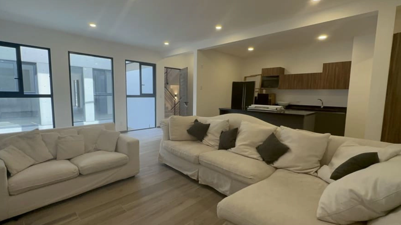 Gallery image 1
