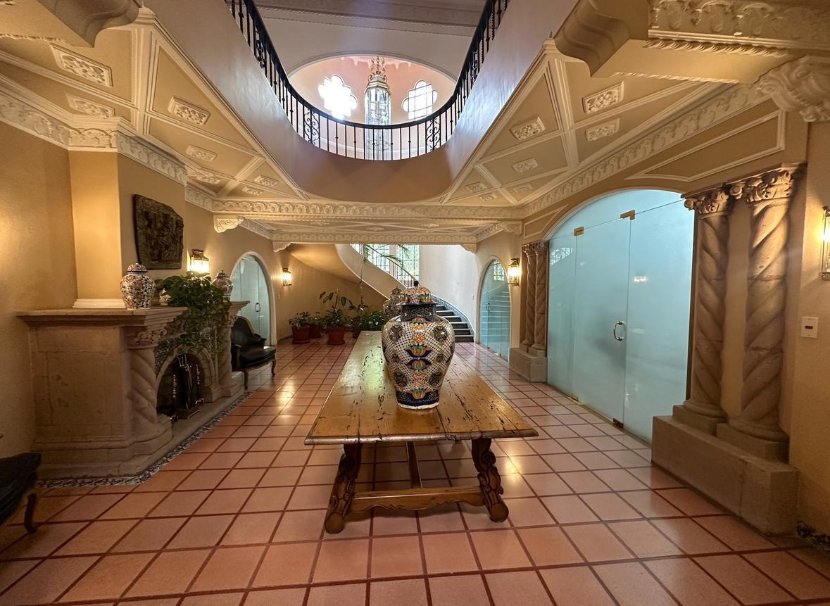 Gallery image 1