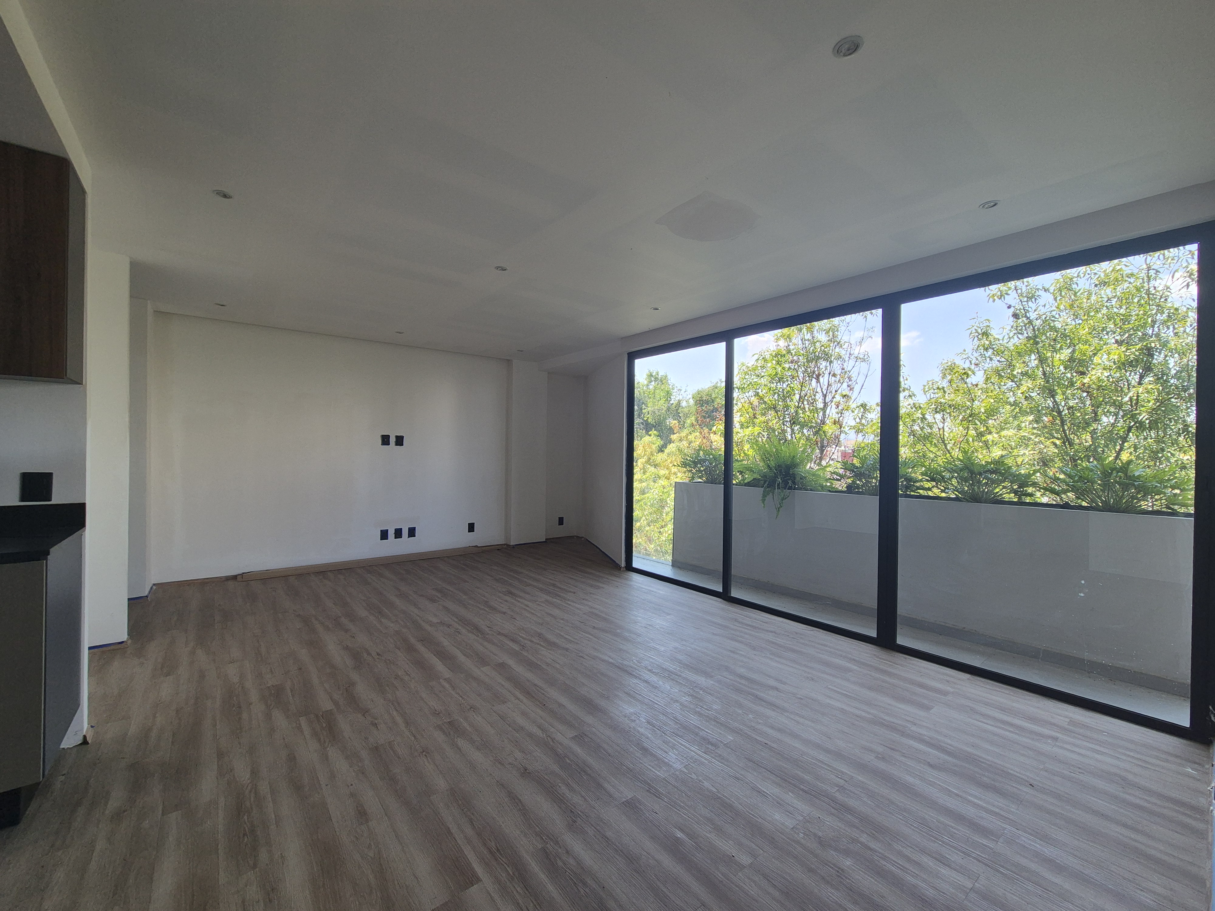 Gallery image 1