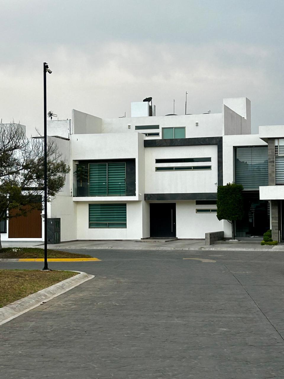 Gallery image 1