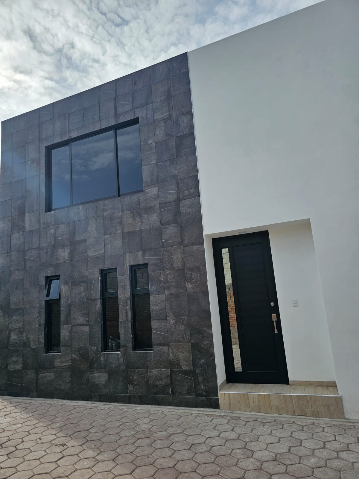 Gallery image 1
