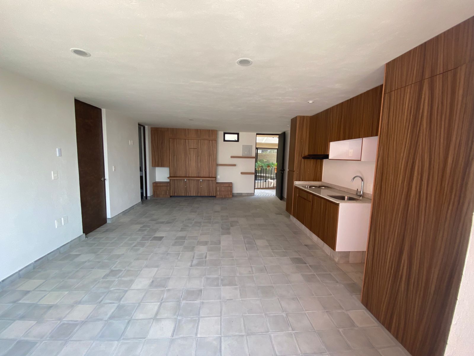 Gallery image 1