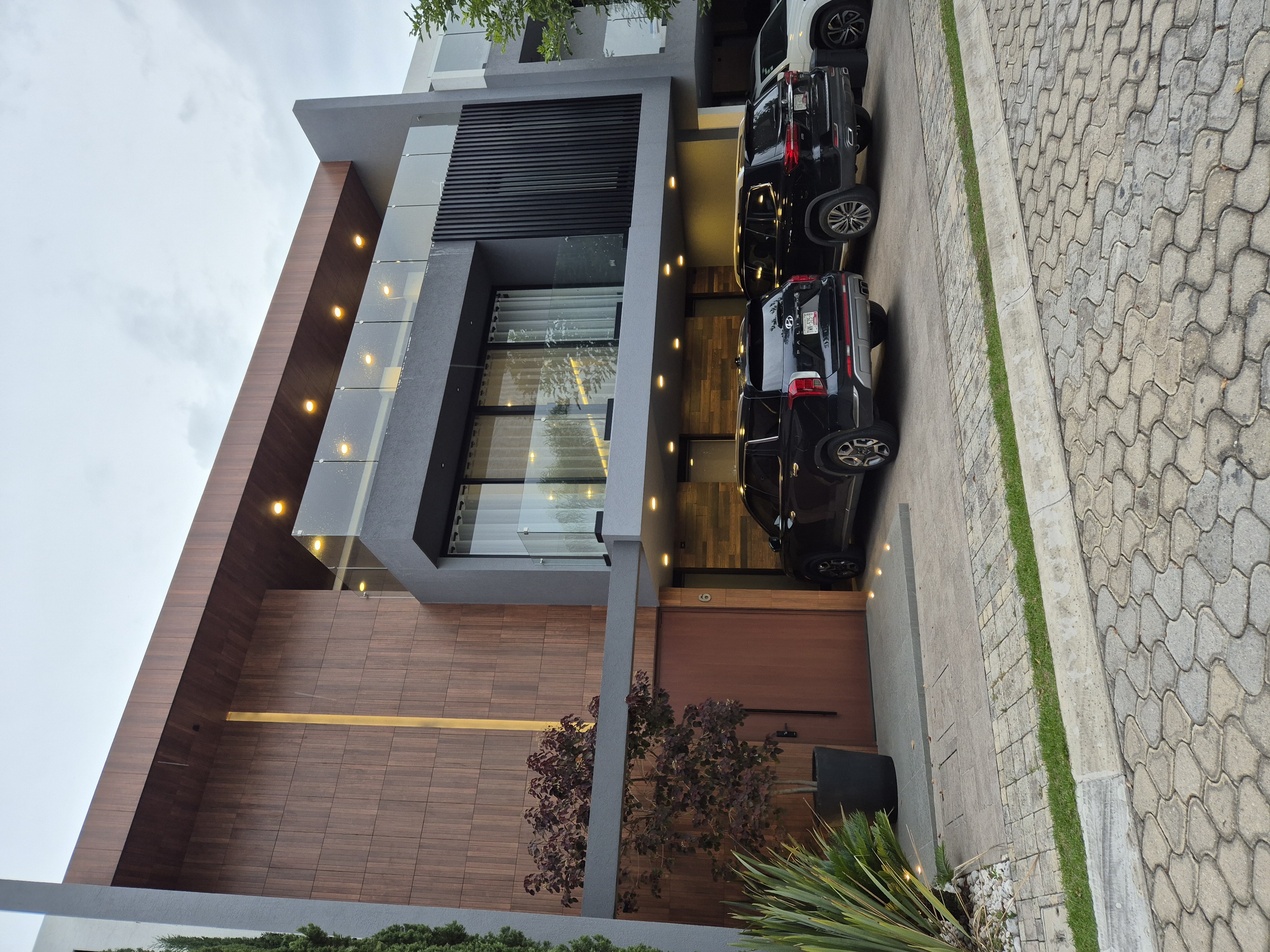 Gallery image 1
