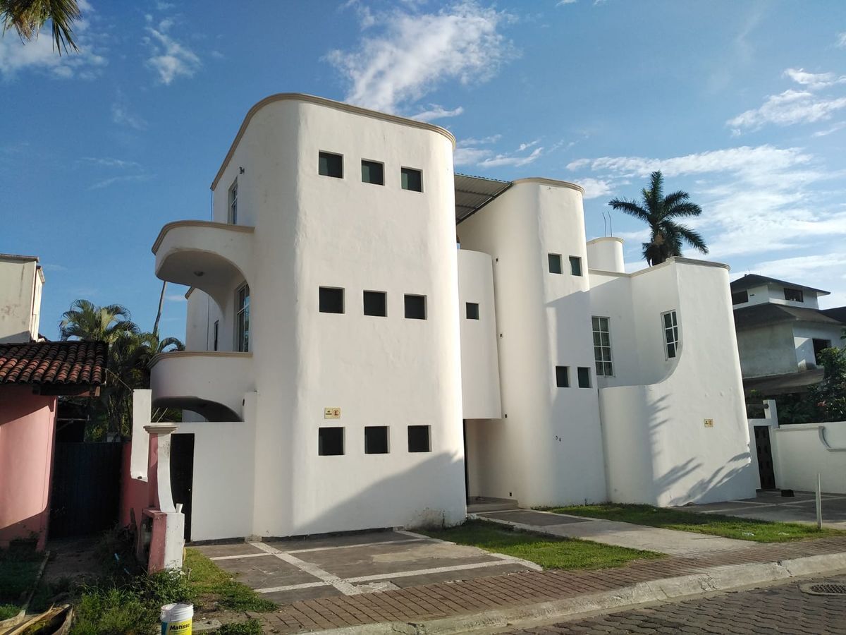 Gallery image 1