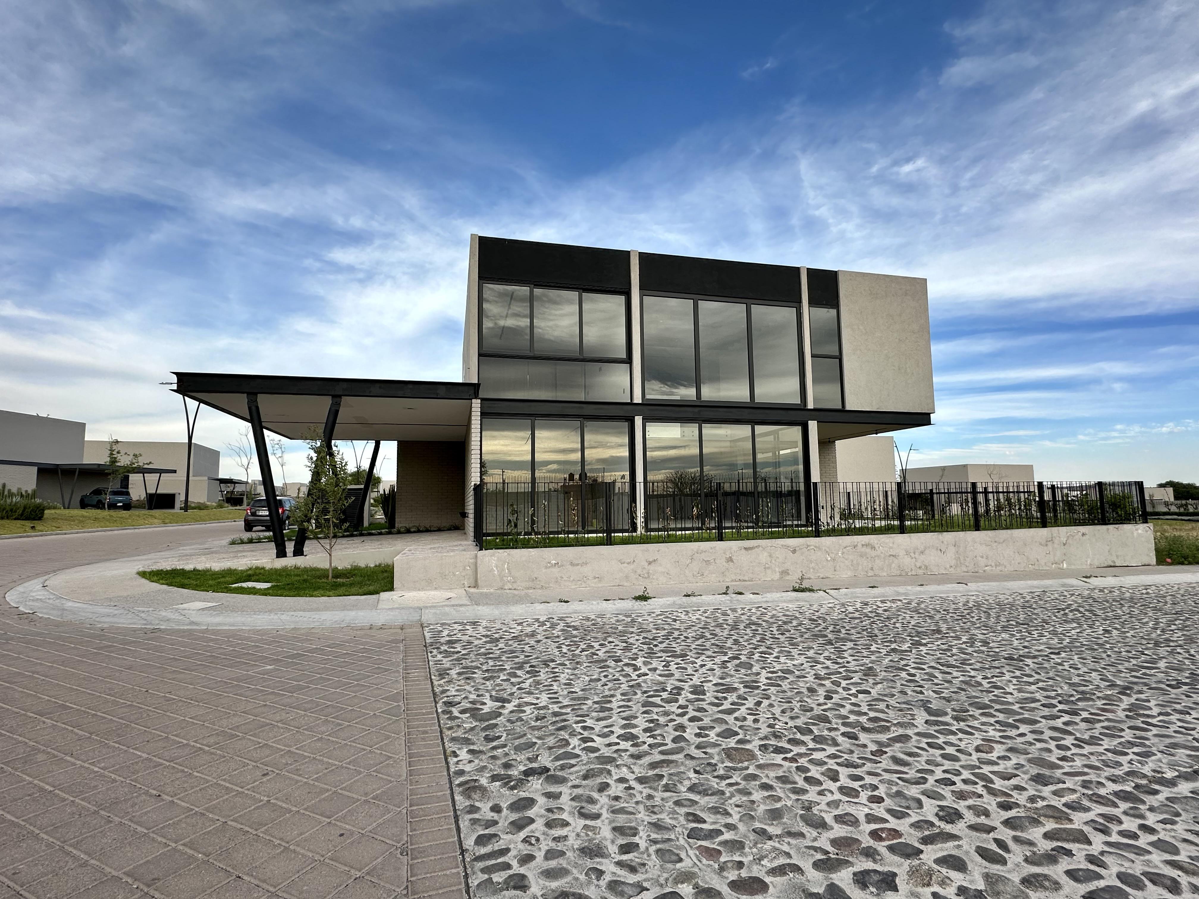 Gallery image 2