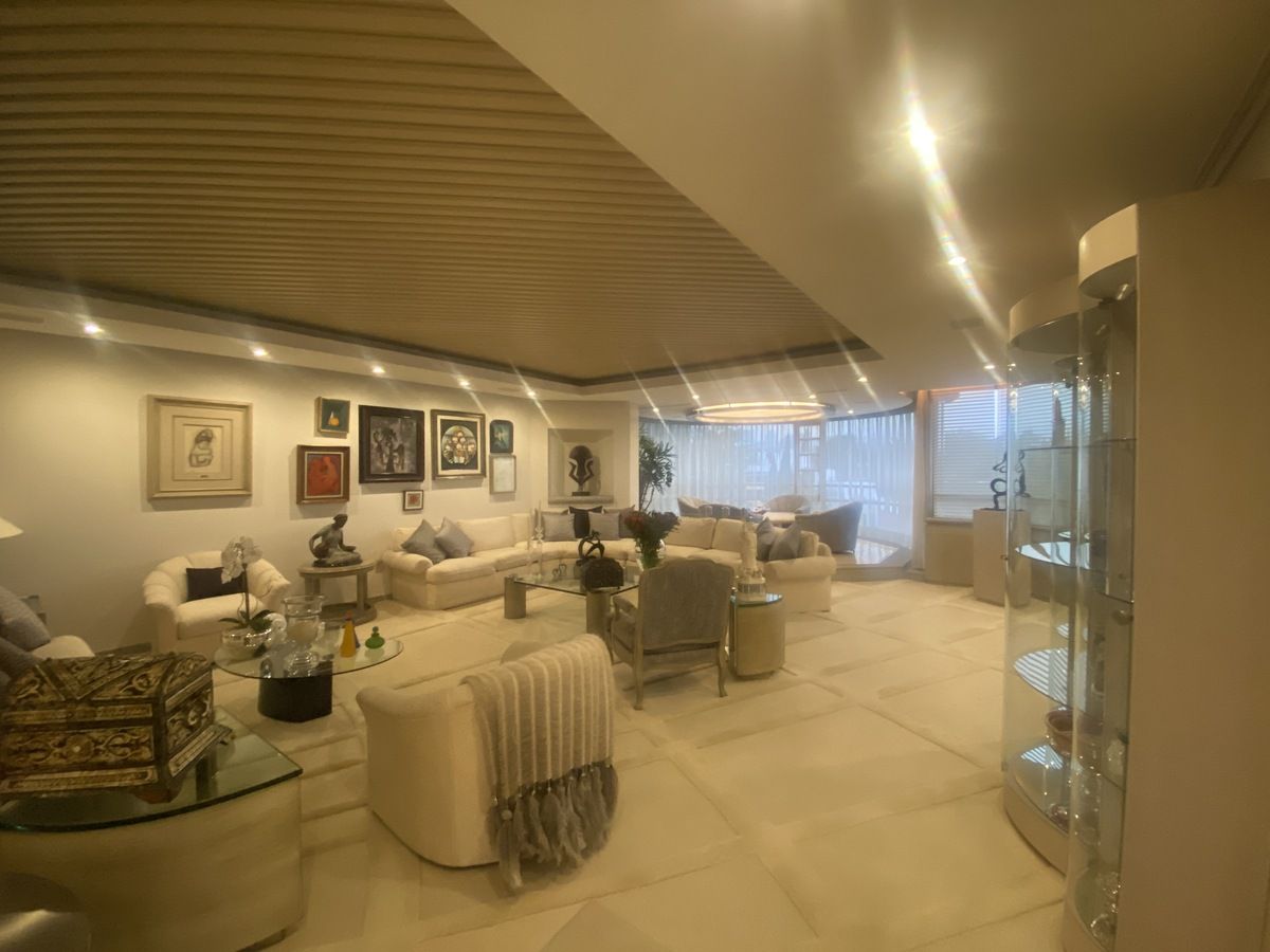 Gallery image 1