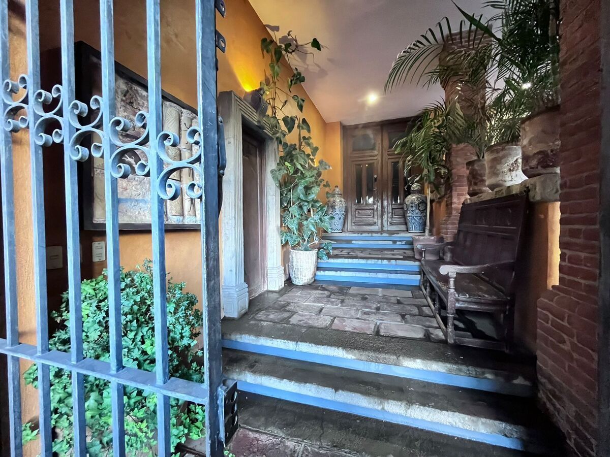 Gallery image 2