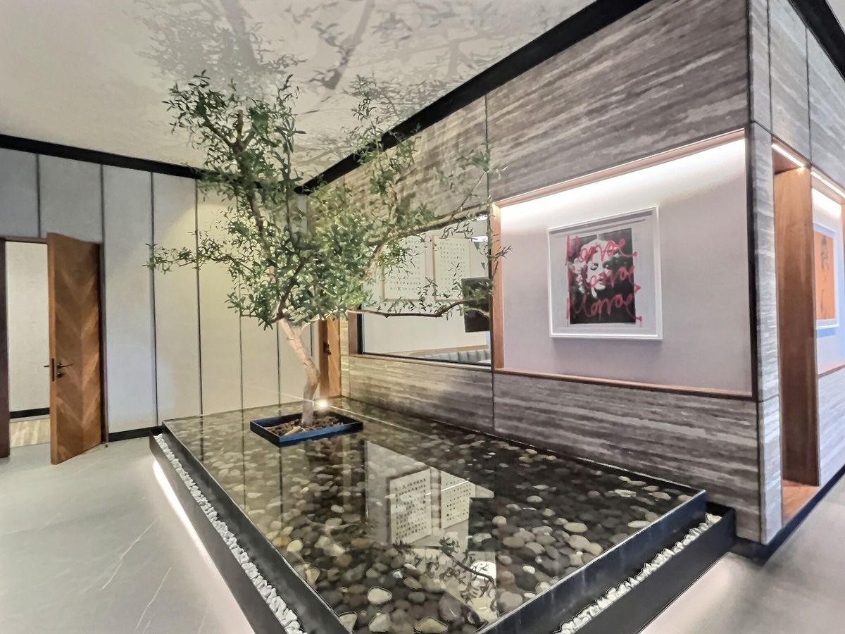 Gallery image 1