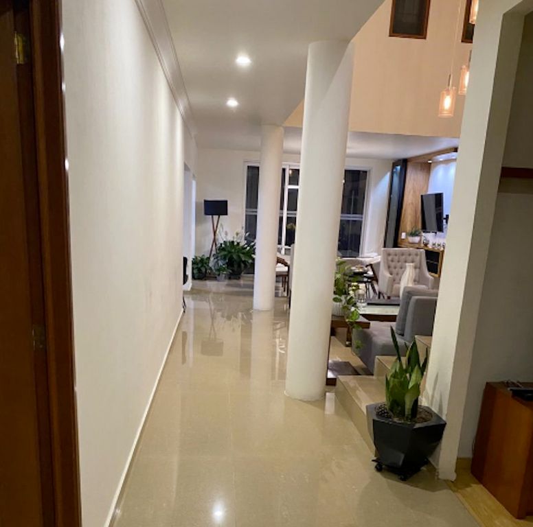 Gallery image 3